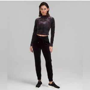 Lululemon velour top